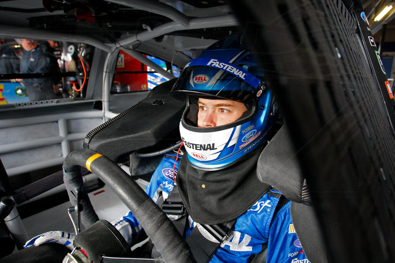 Stenhouse Ready to Start 2016 in the Sprint Unlimited