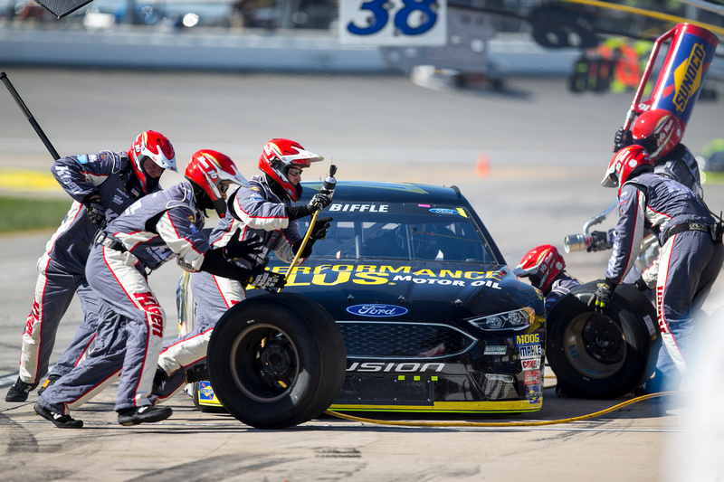 Biffle Finishes 33rd at Loudon