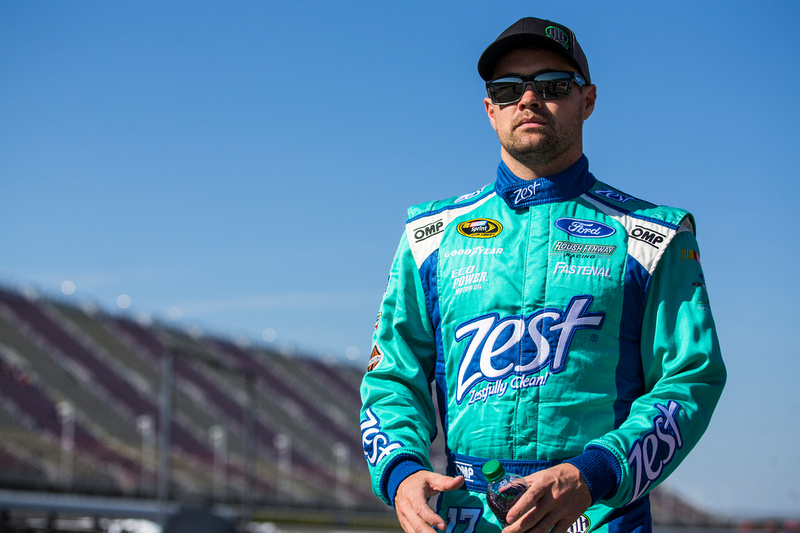 Stenhouse Seeks a Win in Richmond to Make the Chase