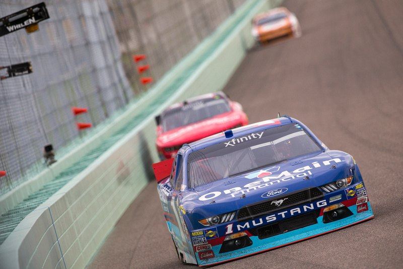 Sadler Finishes 13th in the Season Finale at Homestead-Miami Speedway