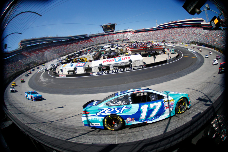 Stenhouse Jr. Rallies to Finish 16th after Early Incident at Bristol