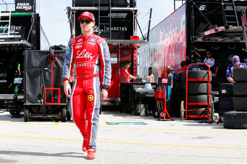 Join Ryan Reed for the Lilly Diabetes #DriveYourHealth Track Walk