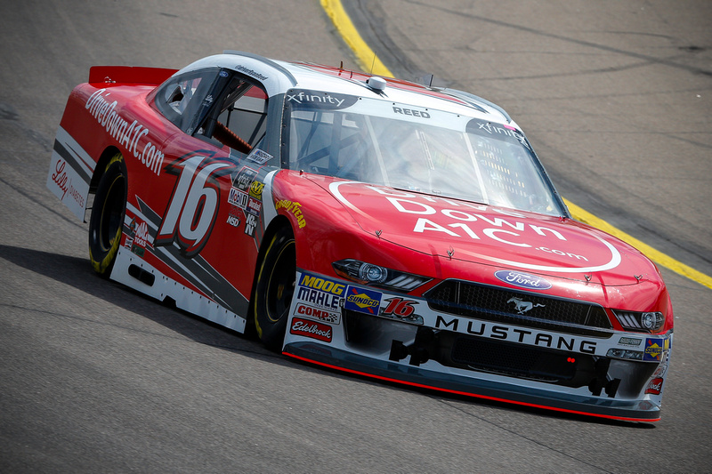 Reed Crosses the Finish Line 7th at Iowa Speedway