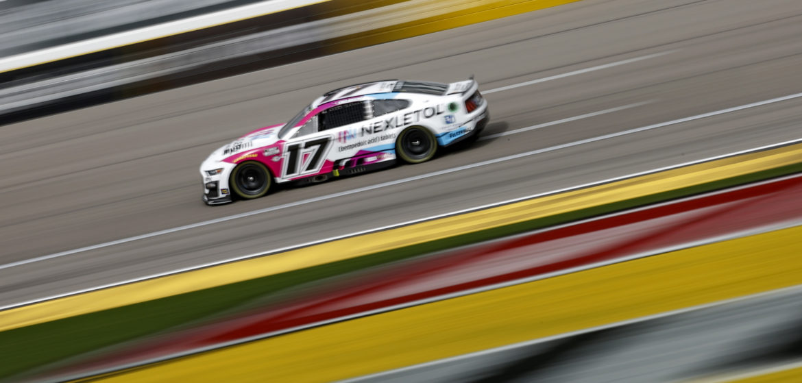Buescher Finishes 21st in Vegas