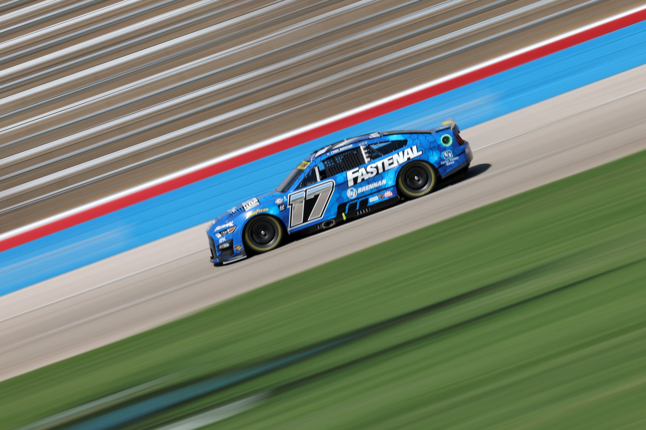Buescher Finishes 14th in Texas after Late Chaos