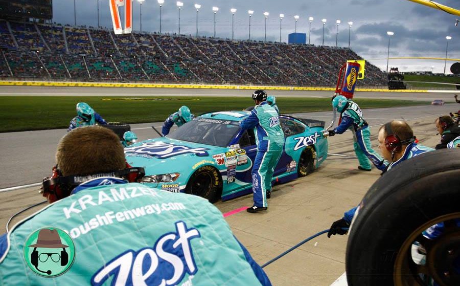 Stenhouse Jr. Finishes 24th At Kansas Speedway Despite Late Race Accident
