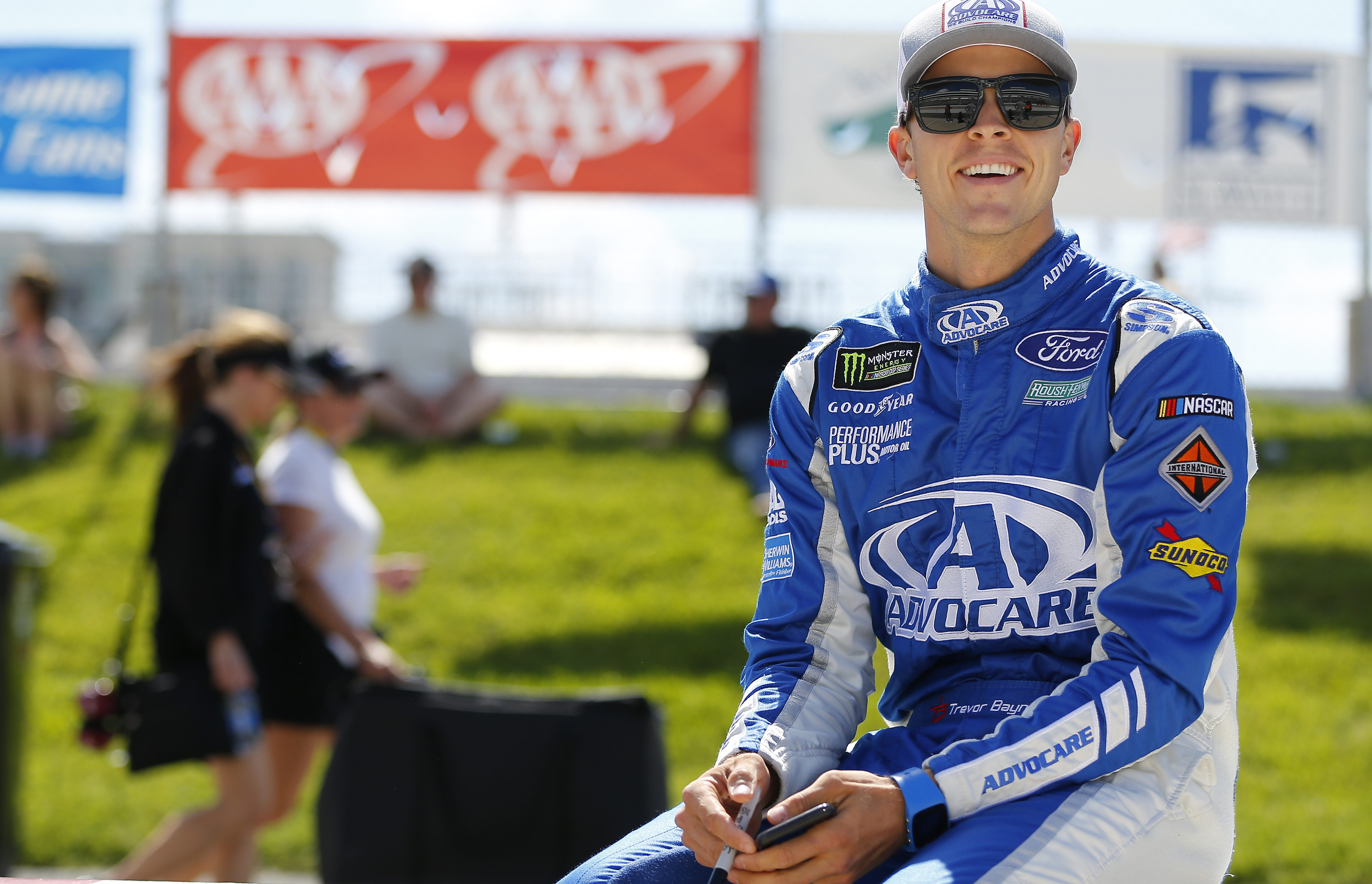 Bayne Finishes 17th in Michigan