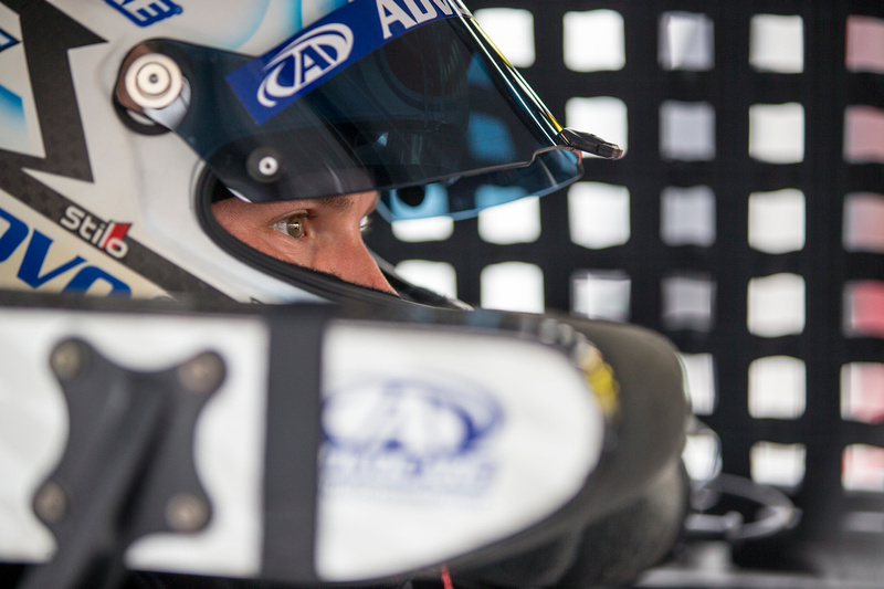 Bayne Records Top-15 Finish in Michigan