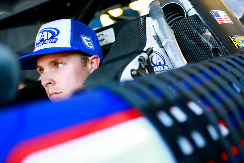 Bayne Fights Through the Heat to Earn a 14th-Place Finish in Richmond