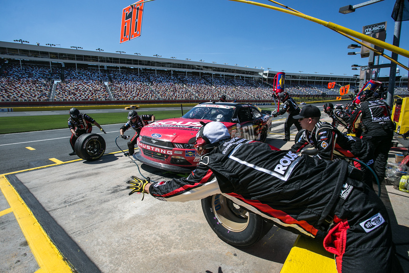 Chris Buescher Keeps Points Lead With 11th-Place Finish