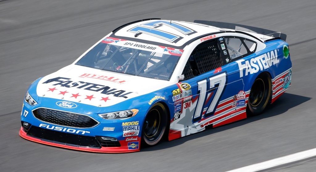 Stenhouse Jr. Finishes 15th in his 125th NASCAR Sprint Cup Series Start