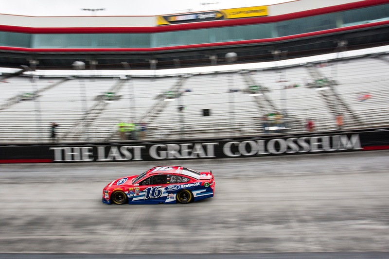 Biffle Finishes 16th at Bristol