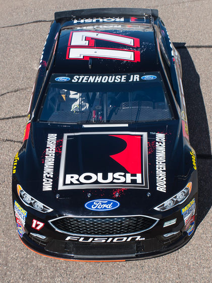 Stenhouse Jr. Drives Roush Performance Ford to a 23rd-Place Finish at Phoenix