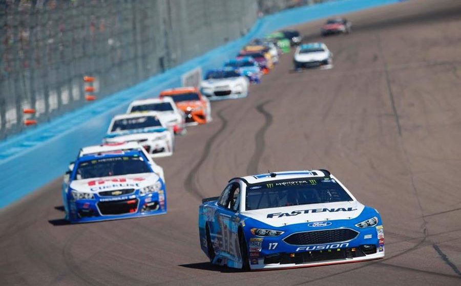 Stenhouse Jr. Scores Top-Five Finish at Phoenix