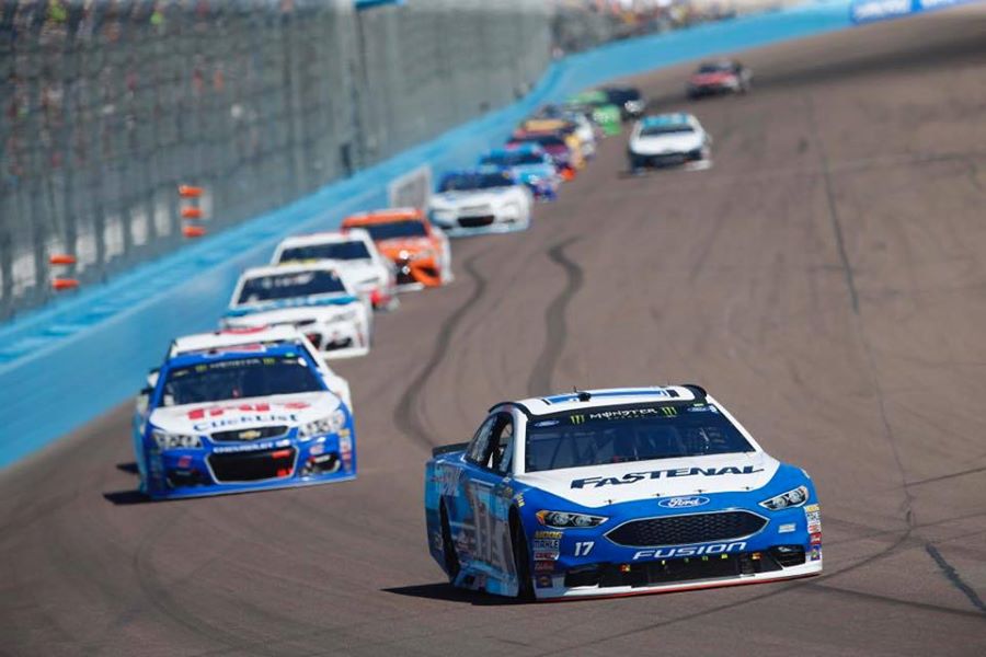 Stenhouse Jr. Scores Top-Five Finish at Phoenix