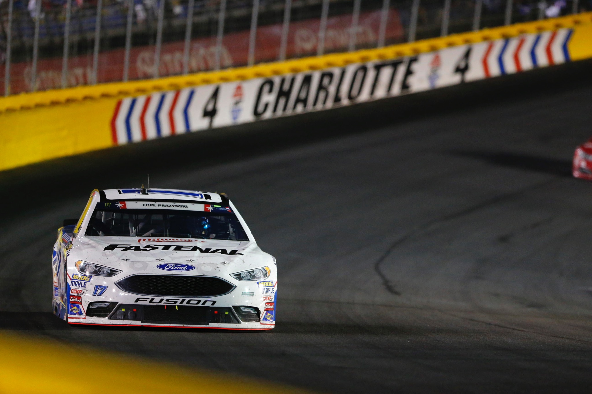 Stenhouse Jr. Drives Fastenal Ford to a 15th – Place Finish at Charlotte