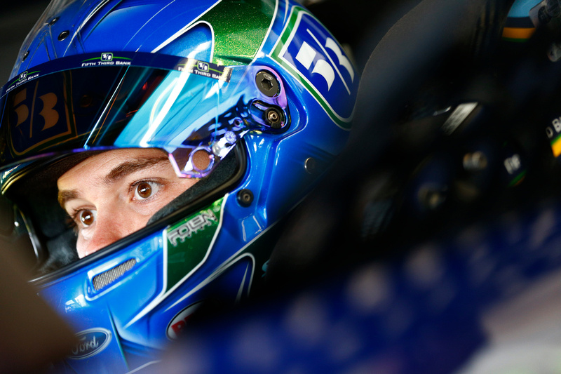 Stenhouse Eyes Win No. 3 of 2017 Season