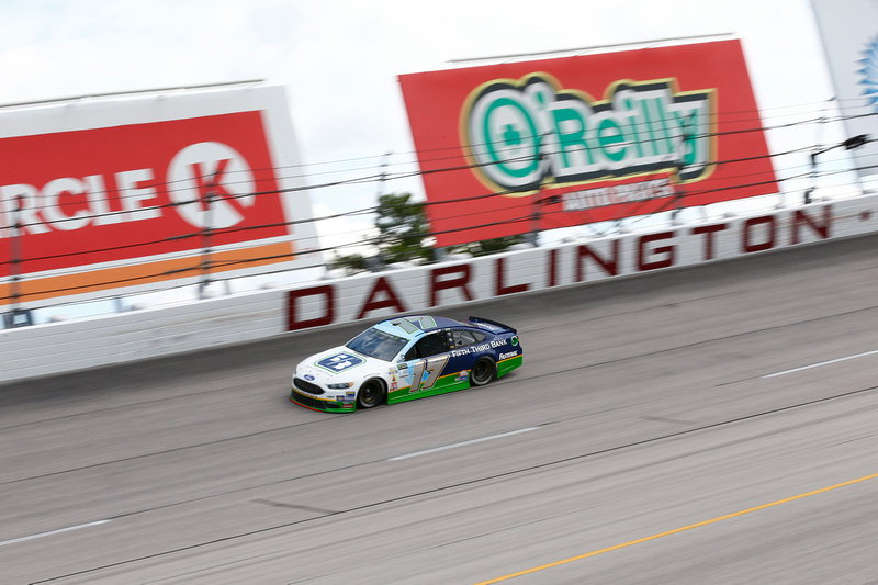 Stenhouse Jr. Finishes 29th at Darlington After Early-Race Incident