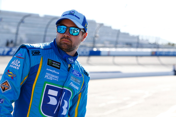 Stenhouse Jr. Scores Top-Five Finish at Talladega