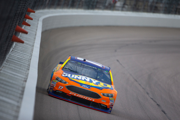 Hard-Fought 11th-Place Finish For Stenhouse Jr. at Kansas