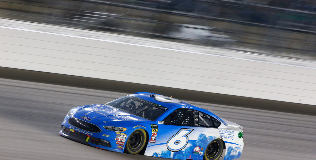 Multi-Car Accident Collects Kenseth at Kansas