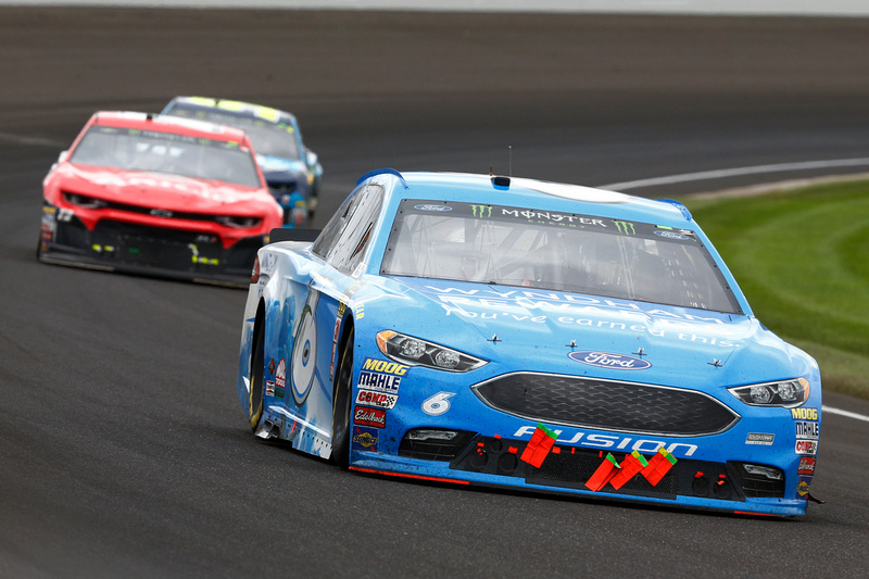 Kenseth Shines, Finishes 12th at Indy
