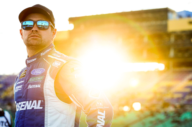 Stenhouse Jr. Finishes 20th at Kansas