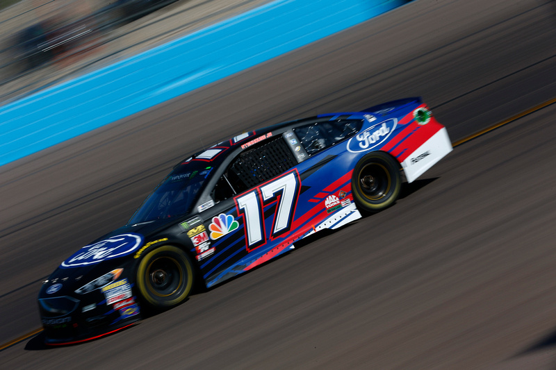 Late Race Incident Forces Stenhouse to Settle with a 33rd-Place Finish at ISM Raceway