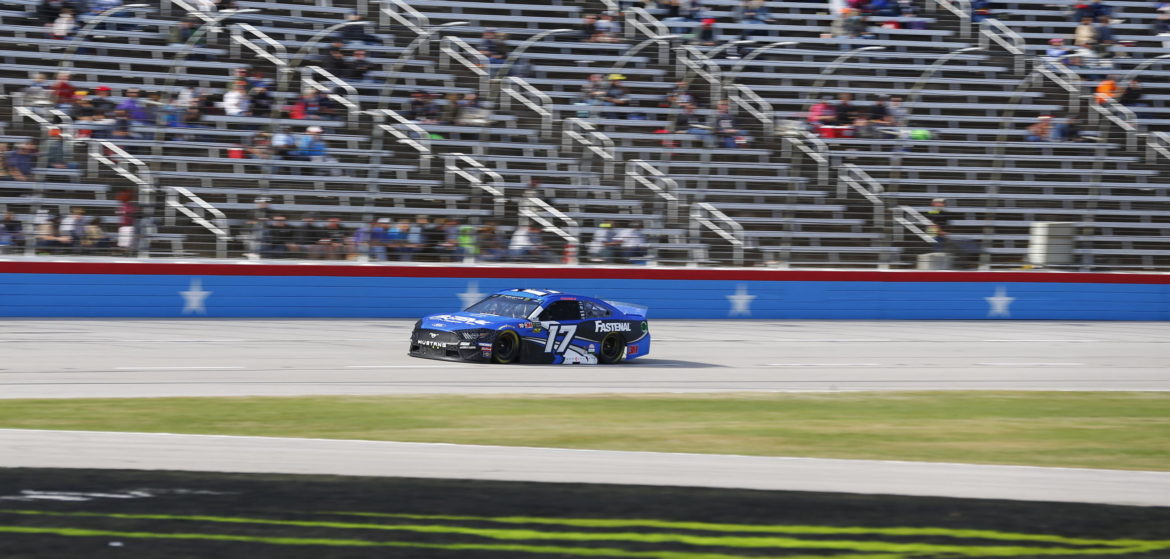 Early Race Incident Ends Stenhouse’s Day at Texas