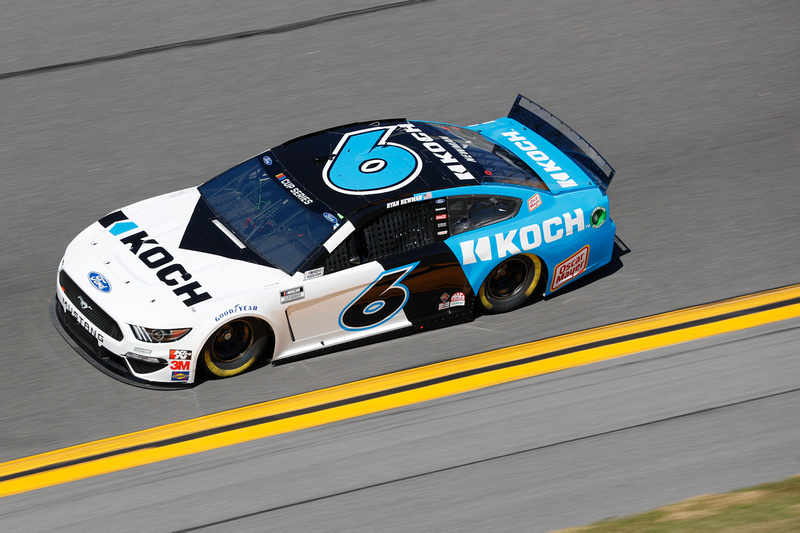 Ryan Newman – Martinsville I Advance