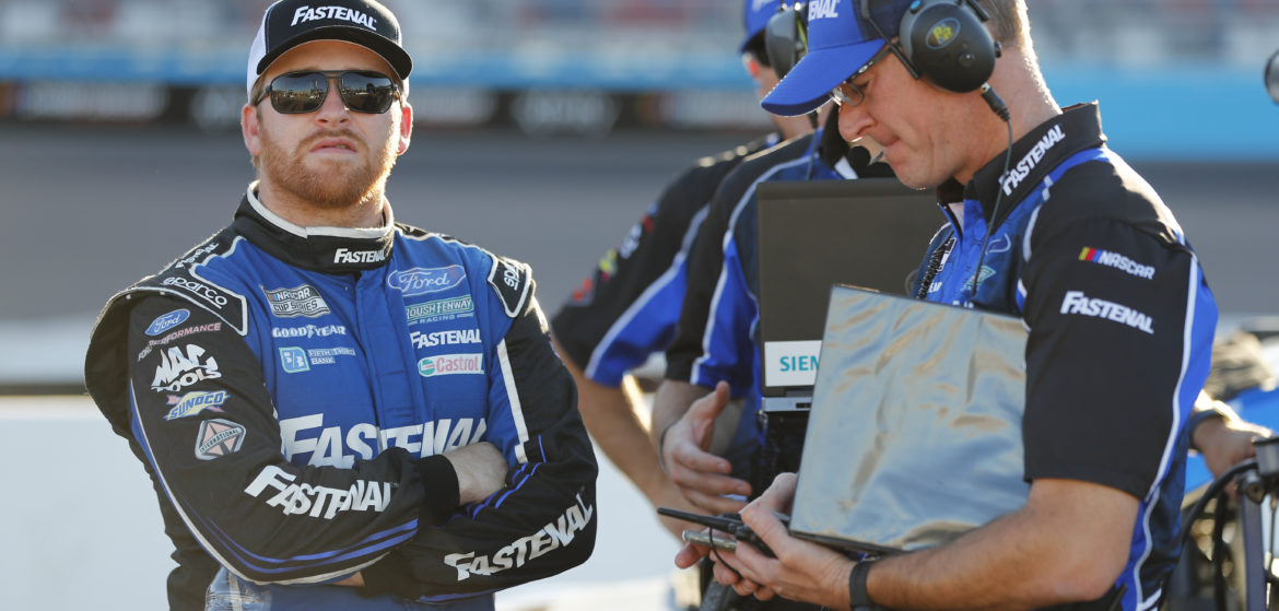 Buescher Runs 25th in Season Finale at Phoenix