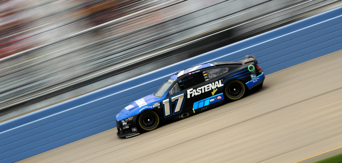 Buescher Finishes 30th after Late Mishap in Nashville