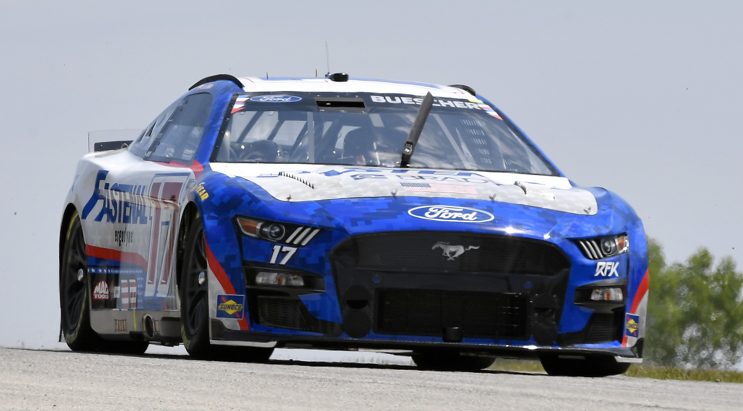 Buescher Drives to P6 Finish at Road America