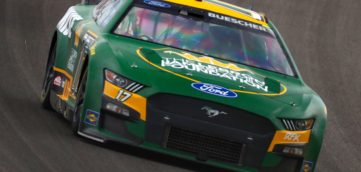 Buescher Finishes 16th in Michigan