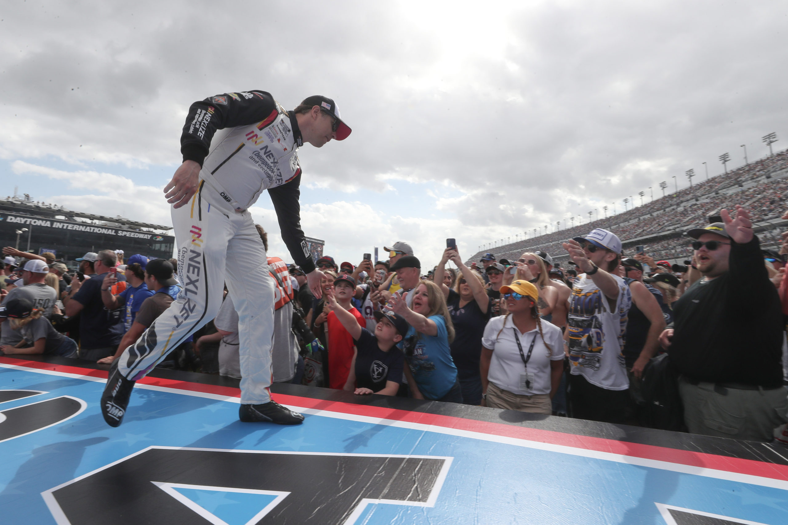 Keselowski Wins Opening Stage, Leads Most Laps, Unlucky in End of Daytona 500