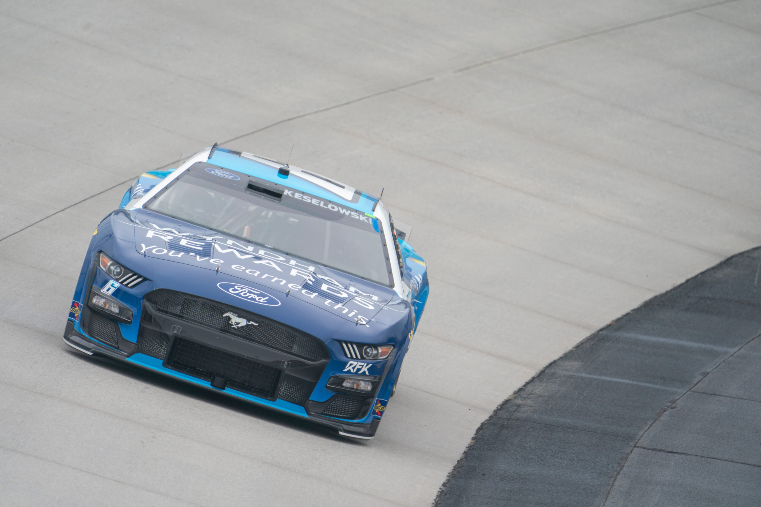 Keselowski Earns Second-Straight Top-10 at Dover