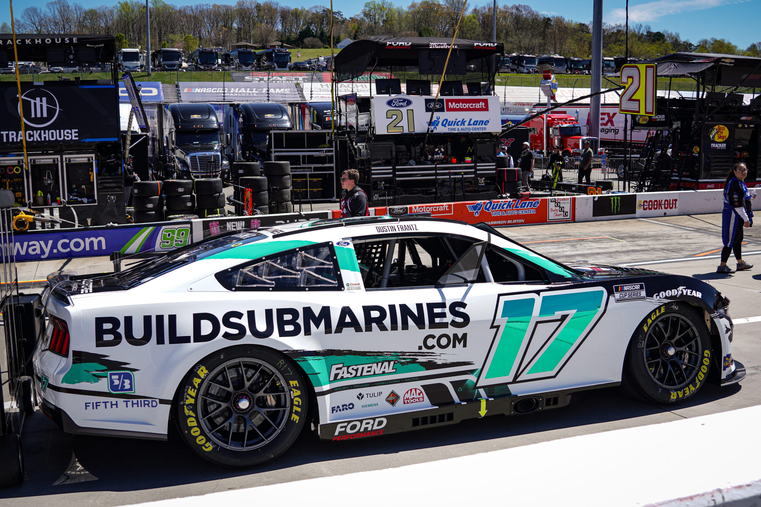 Buescher Leads RFK with Top-15 at Martinsville