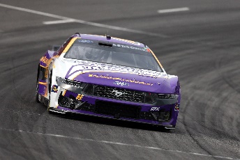 Keselowski Wins Pole and Heat Race at North Wilkesboro
